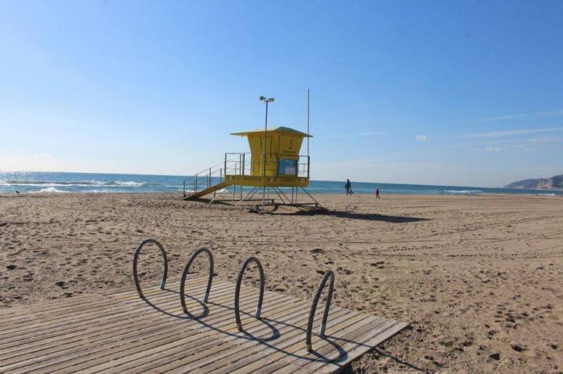 Family Deluxe Apartment Beach Castelldefels Exterior photo